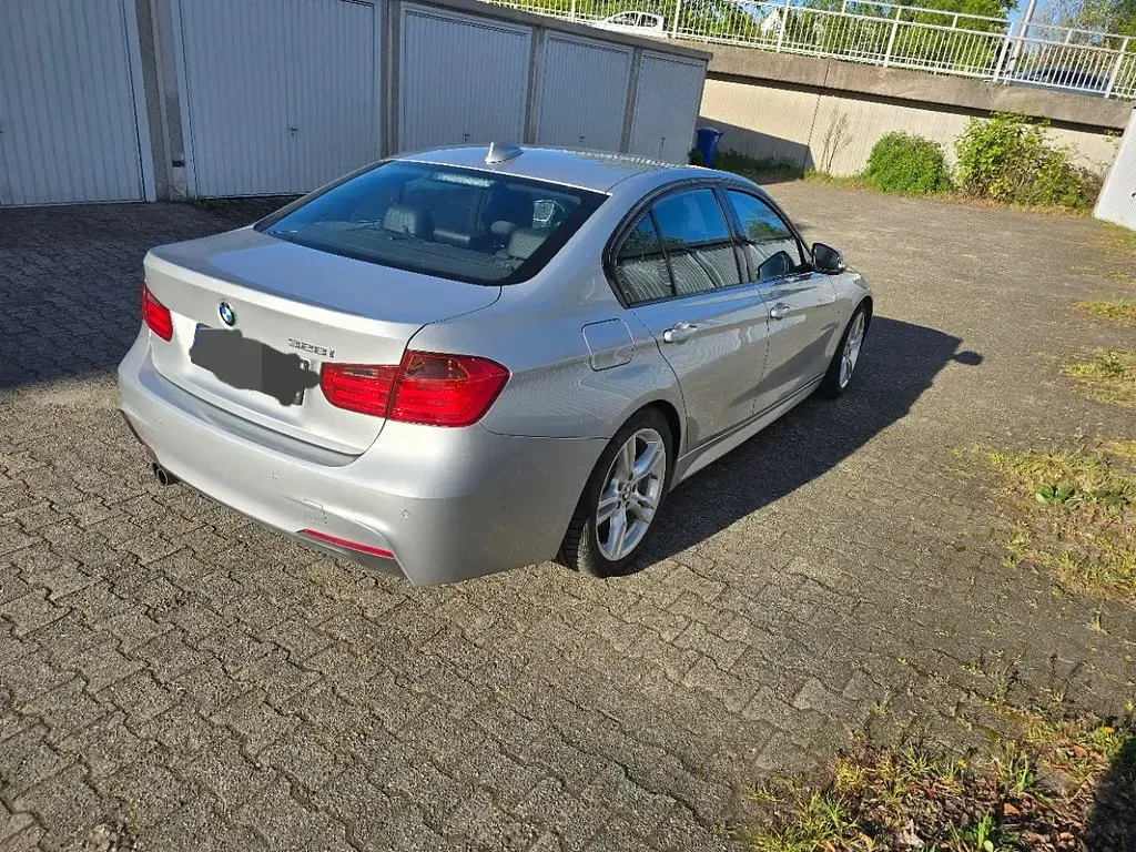 Gebraucht BMW 328 Sport Line 243 PS (178 kW) 2014 Silber Limousine