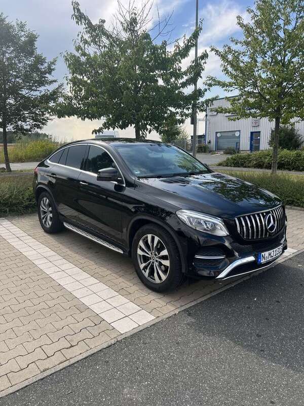 Schwarz Gebraucht 2017 Mercedes GLE350 Coupé | 34.000 € (Guter Preis) - Bild 1/4