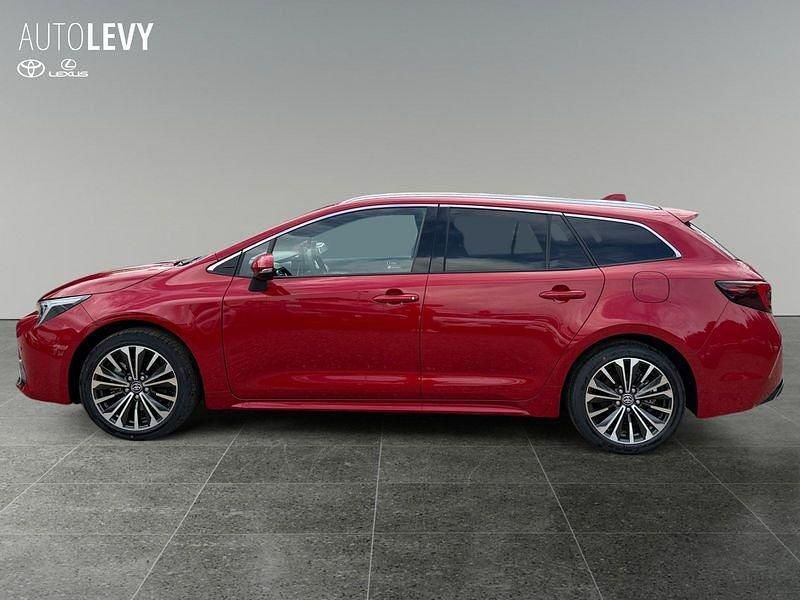 Gebraucht Toyota Corolla 196 PS (144 kW) 2025 Rot Kombi