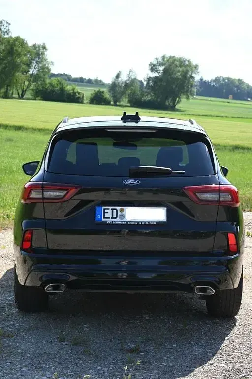 Gebraucht Ford Kuga ST-Line 186 PS (136 kW) 2024 Schwarz SUV