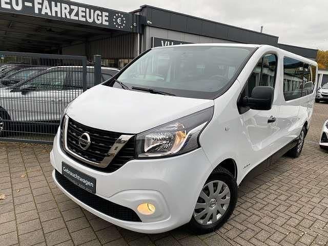 Weiß Gebraucht 2018 Nissan NV300 Van | 18.999 € - Bild 1/4