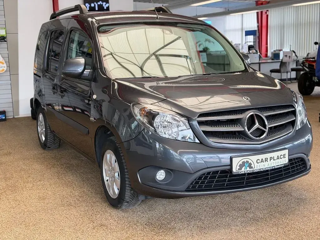 Gebraucht Mercedes Citan 108 Edition 116 PS (85 kW) 2019 Grau Kombi