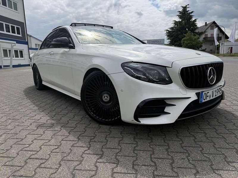 Weiß Gebraucht 2016 Mercedes E350 Limousine | 23.500 € - Bild 1/4
