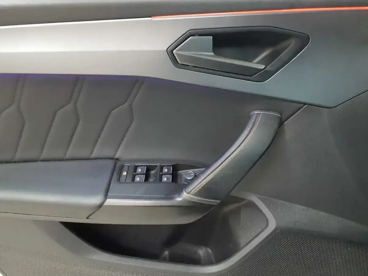 Gebraucht Cupra Leon 310 PS (228 kW) 2023 Midnight schwarz metallic Limousine