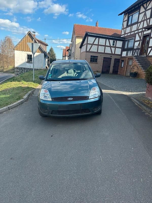 Gebraucht Ford Fiesta 60 PS (44 kW) 2002 Grün Kleinwagen