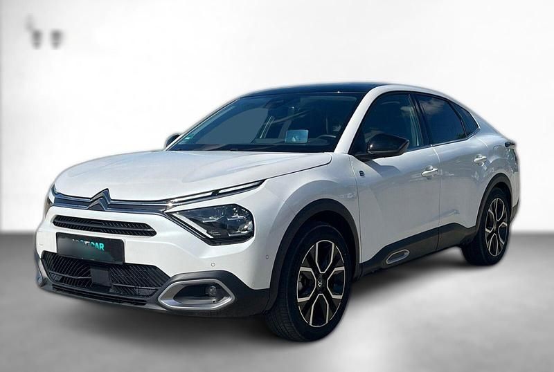 Weiß metallic Gebraucht 2023 Citroën e-C4 Shine | 29.380 € - Bild 1/4