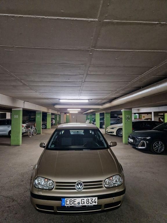 Gold Gebraucht 2003 VW Golf IV Limousine | 3.500 € (Teuer) - Bild 1/4