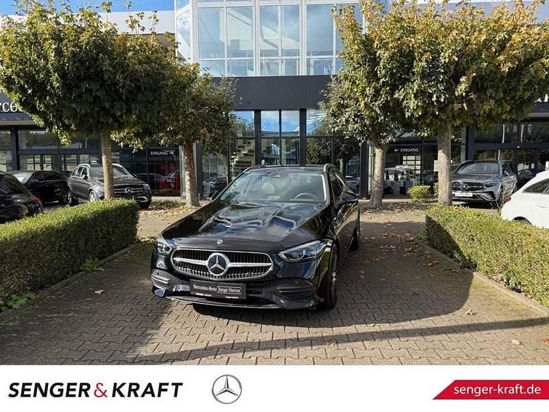 Schwarz Gebraucht 2023 Mercedes C180 Kombi | 33.630 € (Guter Preis) - Bild 1/4