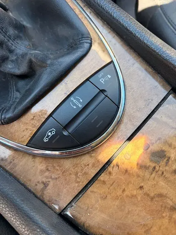 Używany Mercedes E220 Avantgarde 170 KM (125 kW) 2008 Czarny Kombi