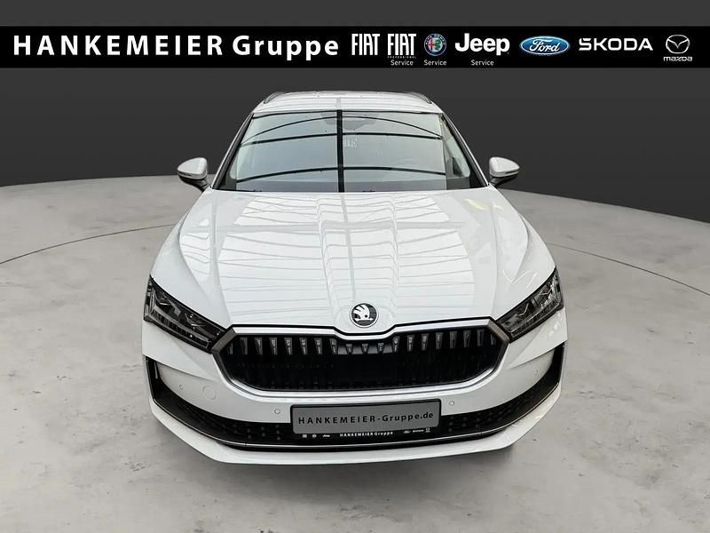 Gebraucht Skoda Superb Selection 150 PS (110 kW) 2025 Weiß Kombi