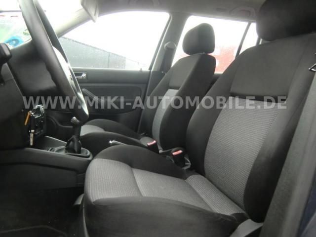 Gebraucht VW Golf IV 101 PS (74 kW) 2003 Blau Kombi