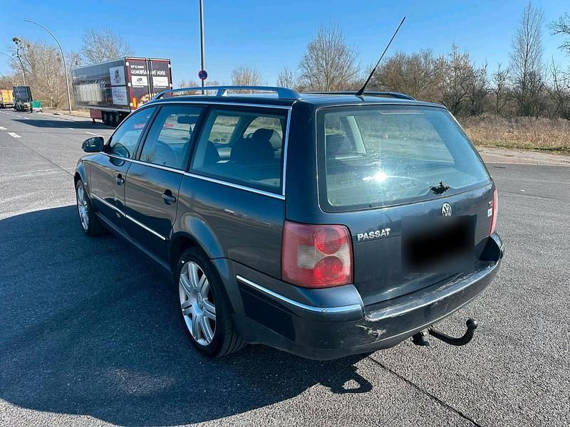 Gebraucht VW Passat Highline 131 PS (96 kW) 2005 Blau Kombi