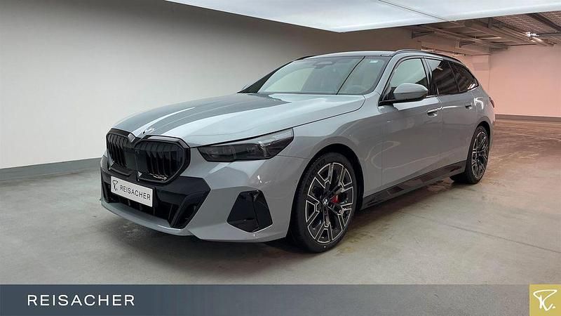 Neu BMW 540 Performance 303 PS (222 kW) 2026 M brooklyn grau metallic Kombi