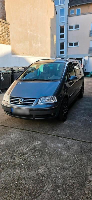 Gebraucht VW Sharan 140 PS (102 kW) 2009 Grau Van / Kleinbus