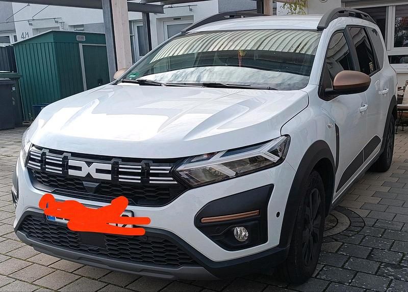 Weiß Gebraucht 2024 Dacia Jogger Kombi | 18.500 € (Fairer Preis) - Bild 1/4