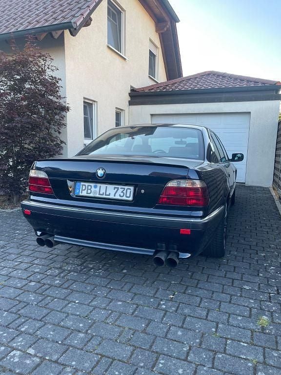 Second-hand BMW 730 Performance 218 CP (160 kW) 1994 Berlinǎ