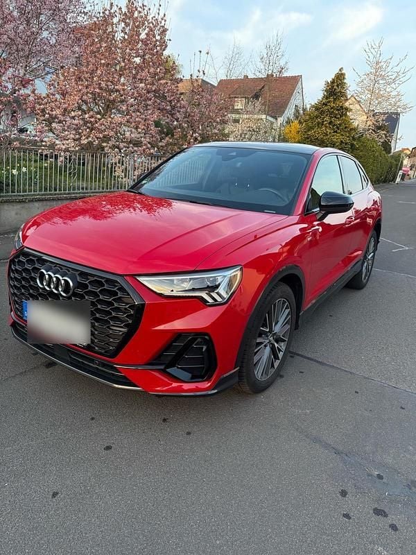 Rot Gebraucht 2020 Audi Q3 Sportback S-Line SUV | 26.750 € (Fairer Preis) - Bild 1/4