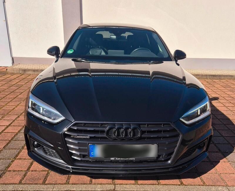 Schwarz Gebraucht 2018 Audi A5 Black Edition Coupé | 30.849 € (Fairer Preis) - Bild 1/4