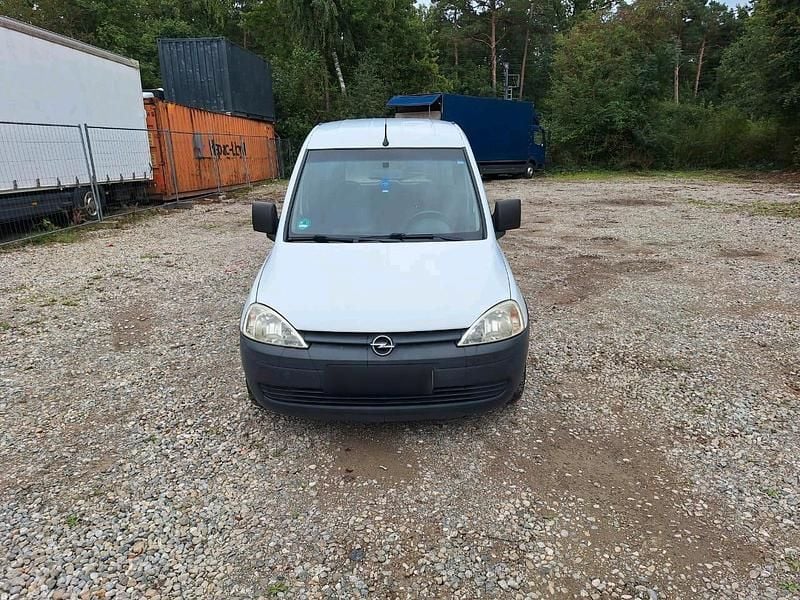 Second-hand Opel Combo 97 CP (71 kW) 2007 Alb Monovolum