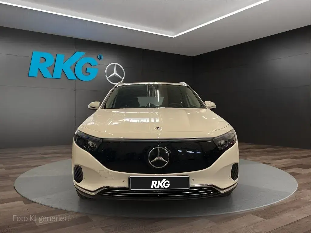 Gebraucht Mercedes EQA250+ Progressive 139 kW (190 PS) 2025 Weiß SUV