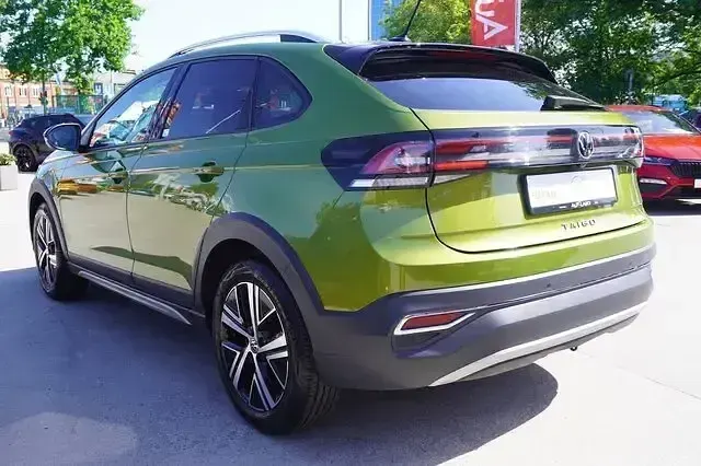 Używany VW Taigo Style 110 KM (80 kW) 2021 Zielony SUV