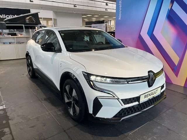 Second-hand Renault Megane E-Tech Equilibre 94 kW (129 CP) 2022 Alb Berlinǎ