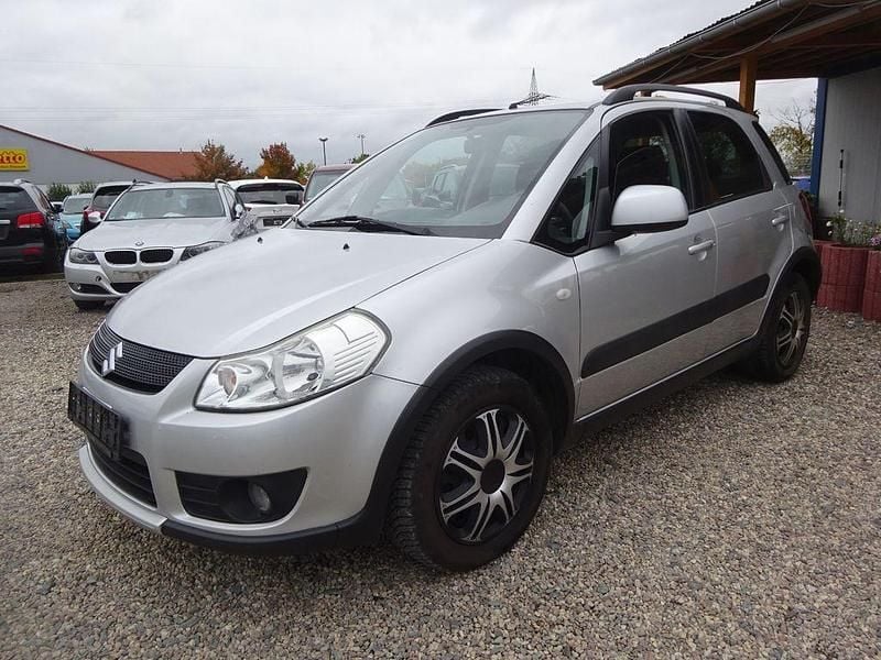 Grau Gebraucht 2007 Suzuki SX4 Comfort Limousine | 2.300 € (Guter Preis) - Bild 1/4