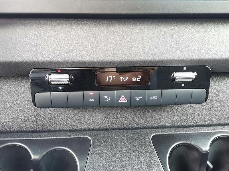 Gebraucht Mercedes Sprinter 190 PS (139 kW) 2021 Mint grün Van