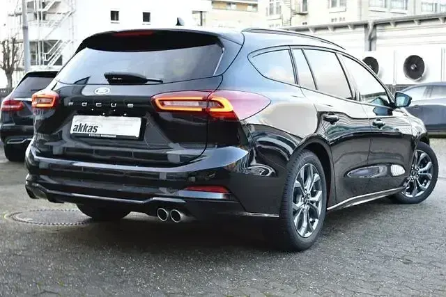 Gebraucht Ford Focus ST-Line X 176 PS (129 kW) 2024 Andere Limousine