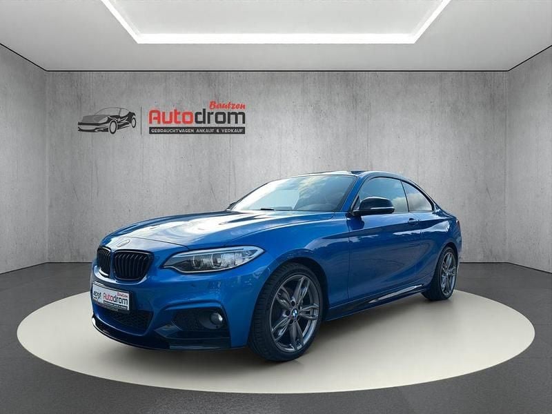 Blau Gebraucht 2017 BMW 230 M Performance Coupé | 19.999 € (Fairer Preis) - Bild 1/4