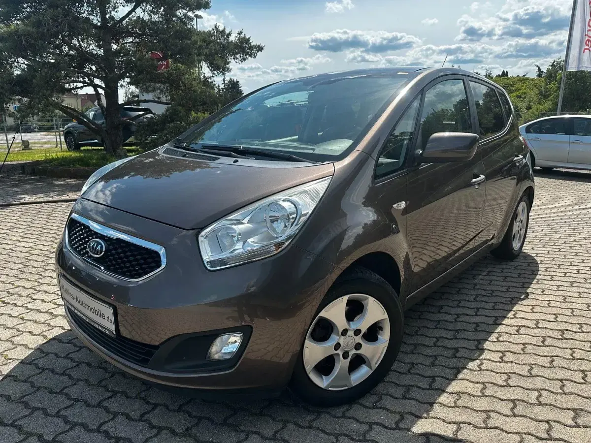 Gebraucht Kia Venga FIFA World Cup Edition 90 PS (66 kW) 2012 Kleinwagen