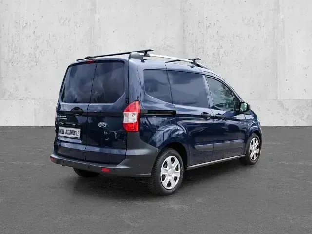 Gebraucht Ford Transit Trend 101 PS (74 kW) 2020 Blau Van