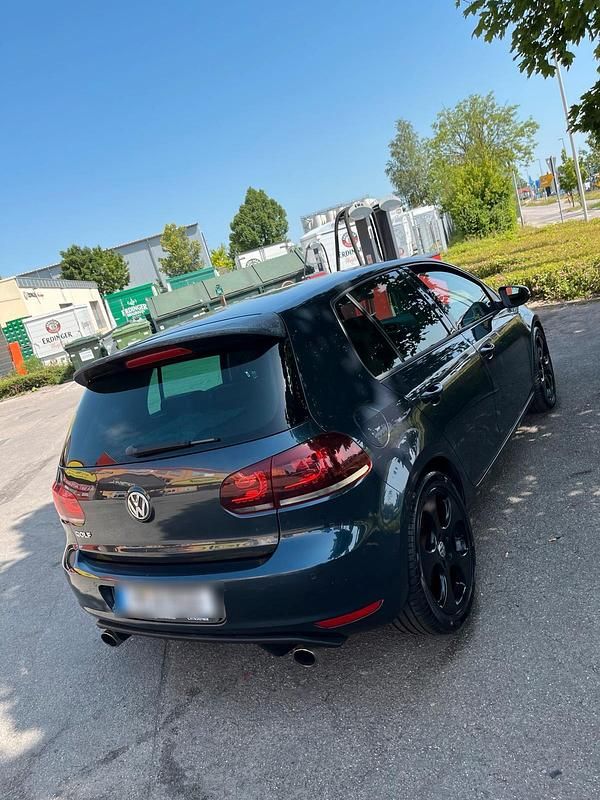 Blau Gebraucht 2009 VW Golf VI GTI Limousine | 5.200 € (Fairer Preis) - Bild 1/4