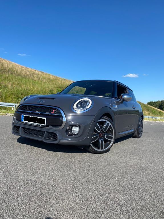 Grau Gebraucht 2018 Mini Cooper S Kleinwagen | 15.990 € (Guter Preis) - Bild 1/4