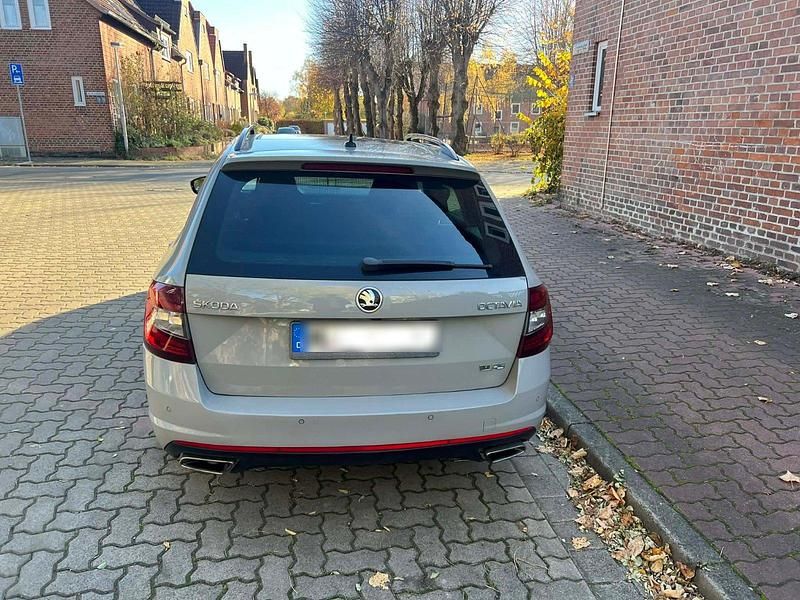 Gebraucht Skoda Octavia RS 230 PS (169 kW) 2017 Grau Kombi