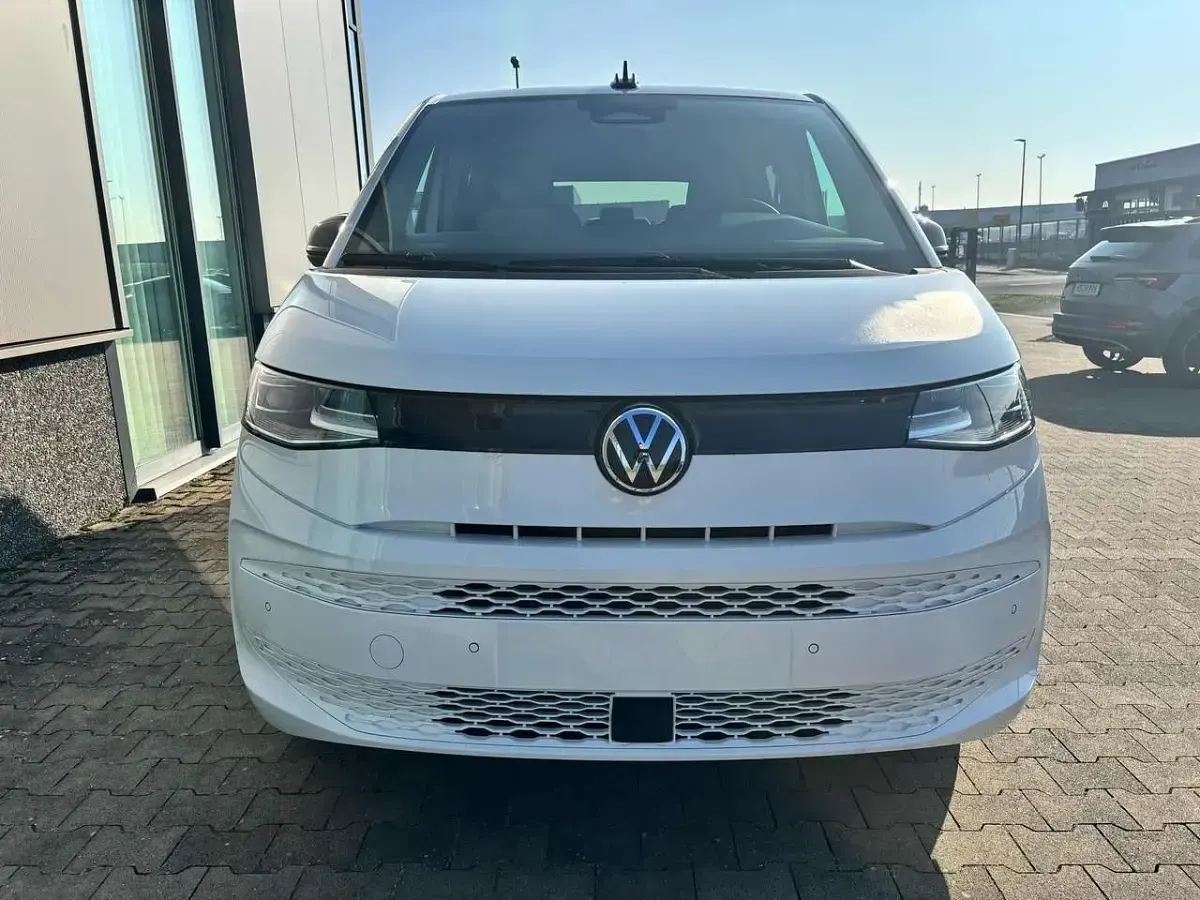 Neu VW Multivan Pro 150 PS (110 kW) 2026 Unilackierung candyweiß Van / Kleinbus