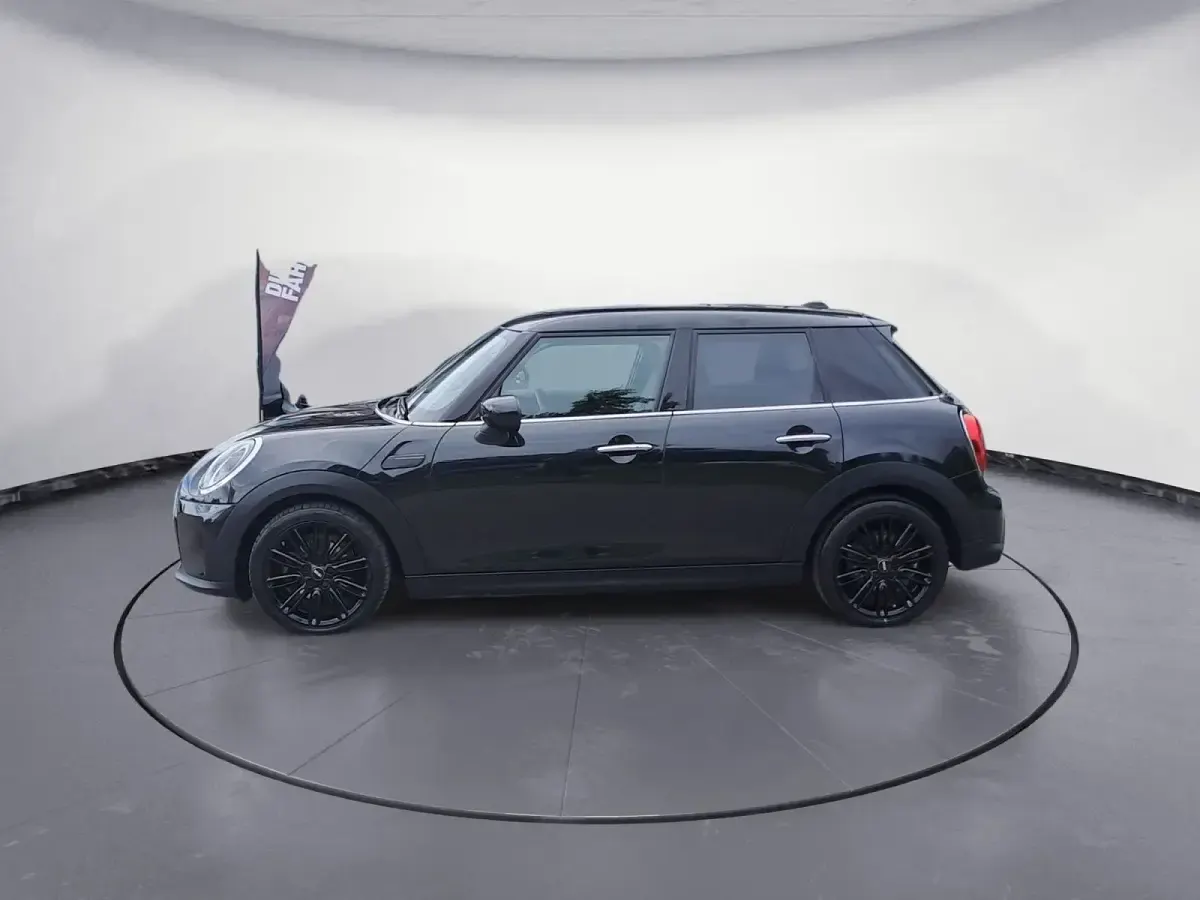 Gebraucht Mini Cooper Classic 136 PS (100 kW) 2023 Kleinwagen