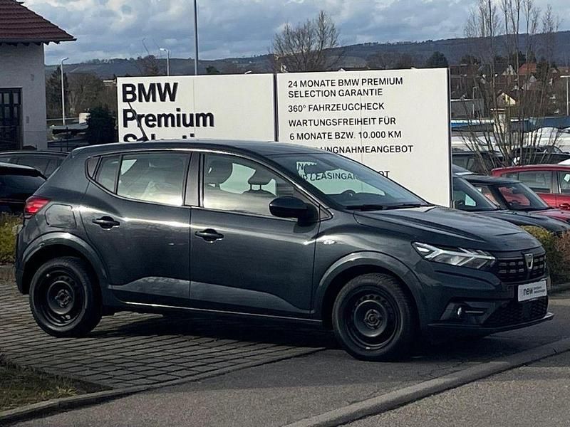Gebraucht Dacia Sandero Comfort 67 PS (49 kW) 2022 Kometengrau (metallic) Kleinwagen