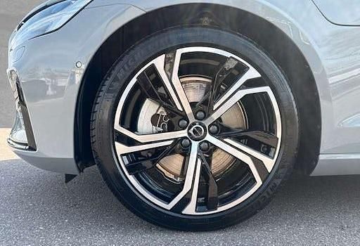 Gebraucht Volvo V60 Plus 336 PS (247 kW) 2025 Grau Kombi