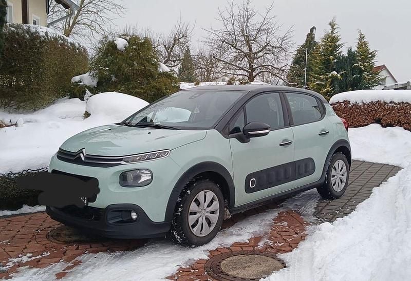 Grün Gebraucht 2018 Citroën C3 Feel Kleinwagen | 7.250 € (Guter Preis) - Bild 1/4