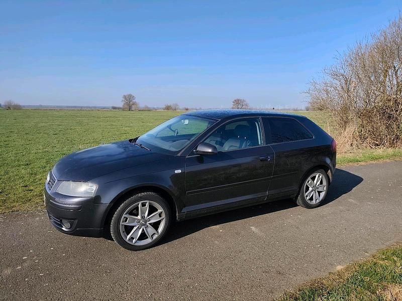 Gebraucht Audi A3 105 PS (77 kW) 2004 Grau Kleinwagen