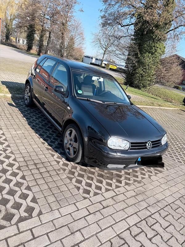 Gebraucht VW Golf IV 115 PS (84 kW) 2003 Schwarz Kleinwagen