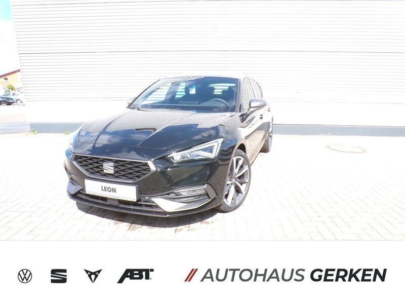 Schwarz Gebraucht 2024 Seat Leon FR Limousine | 31.990 € (Etwas zu teuer) - Bild 1/4