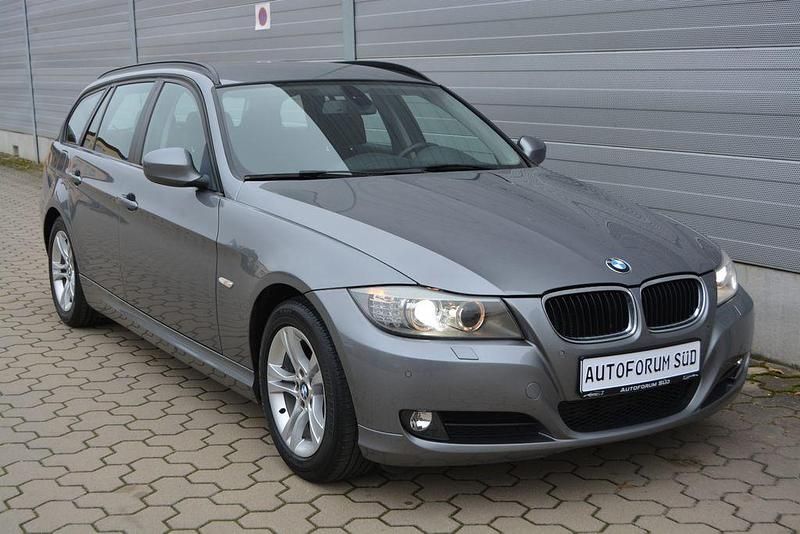 Grau Gebraucht 2012 BMW 318 Limousine | 9.990 € (Guter Preis) - Bild 1/4