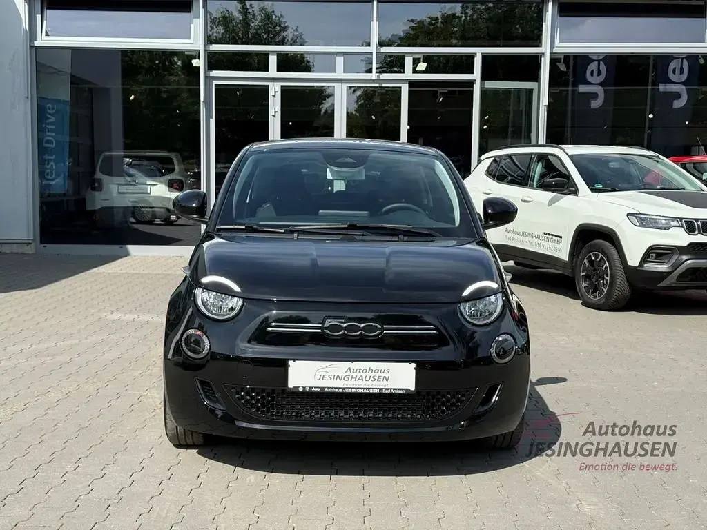 Usata Fiat 500e 86 kW (118 CV) 2023 Nero Utilitaria