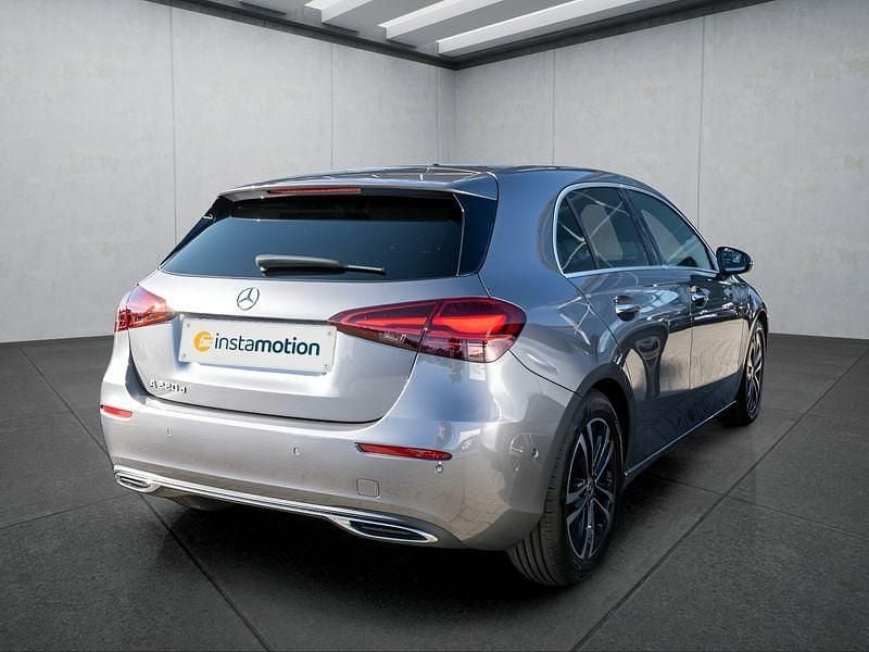 Gebraucht Mercedes A220 190 PS (139 kW) 2026 Grau Limousine