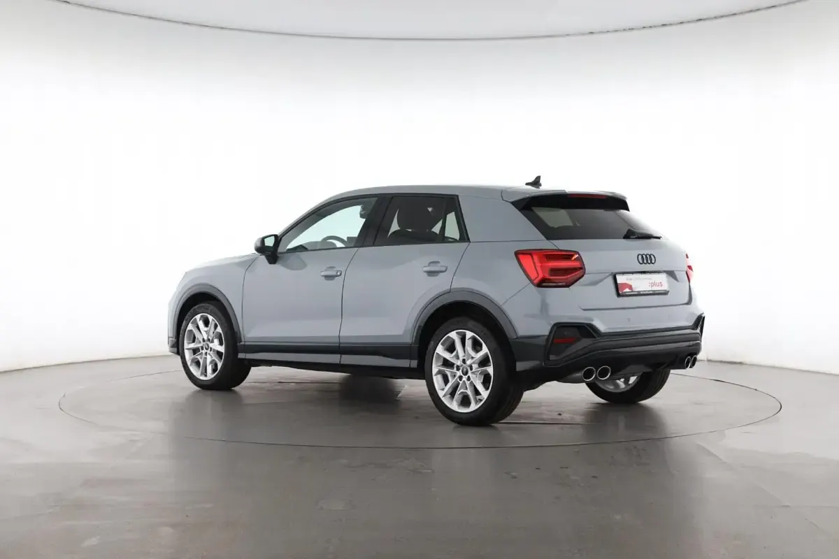 Gebraucht Audi SQ2 Sport 300 PS (220 kW) 2025 Grau SUV