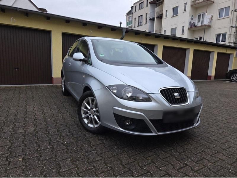 Gebraucht Seat Altea 160 PS (117 kW) 2009 Silber Van / Kleinbus