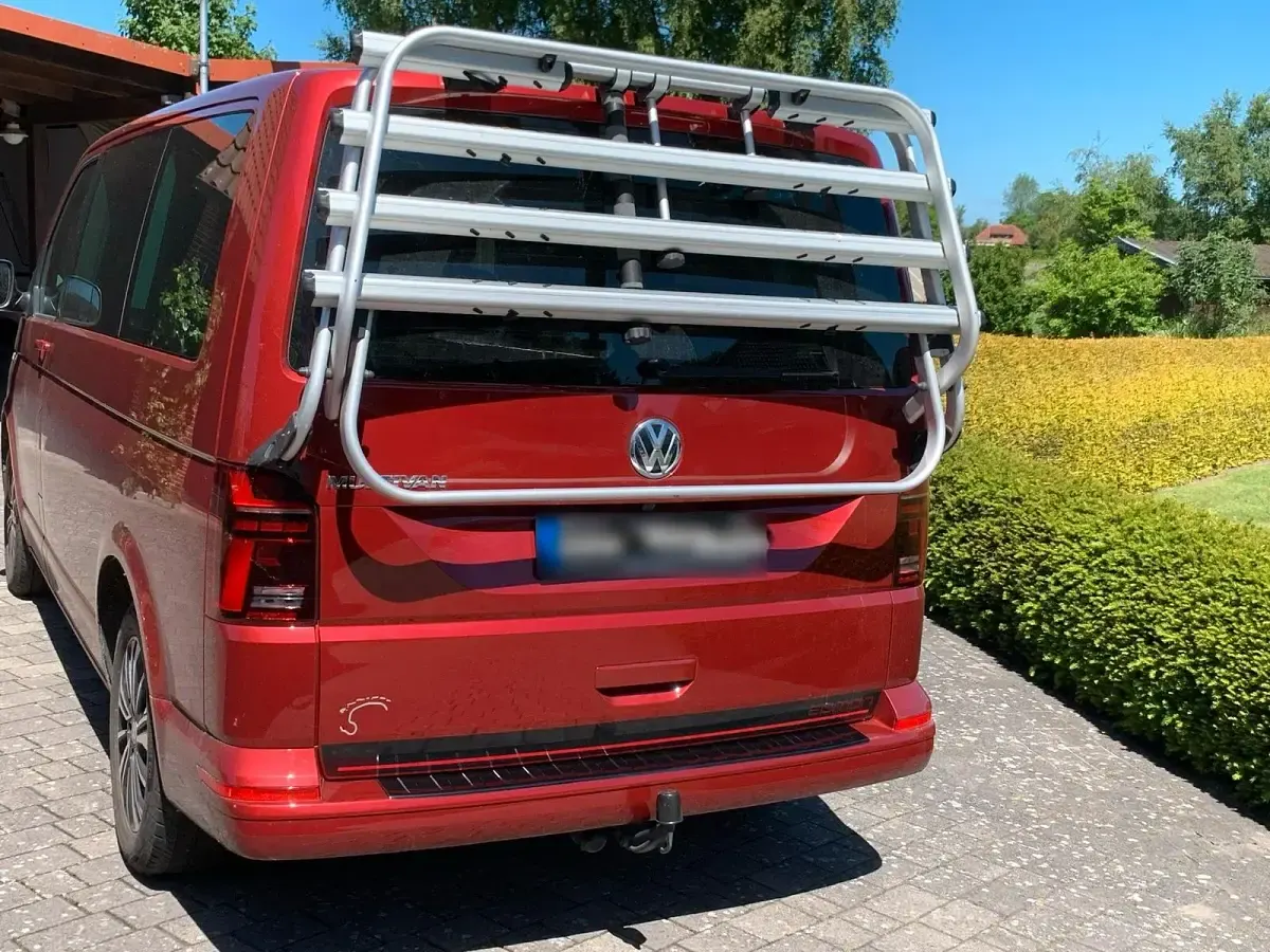 Gebraucht VW Multivan 204 PS (150 kW) 2021 Rot Van / Kleinbus
