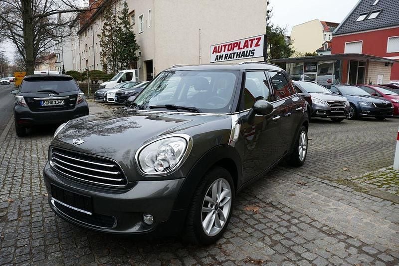 Grau Gebraucht 2012 Mini One Countryman SUV | 7.950 € (Fairer Preis) - Bild 1/4